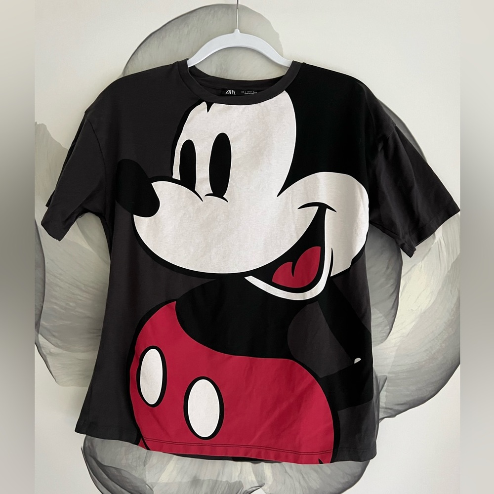 Zara Disney Tshirt Mickey Mouse Print Size S